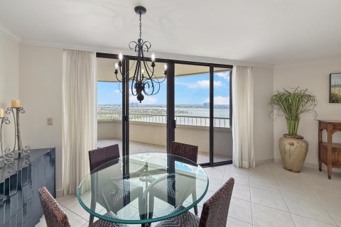 Copropriété à louer à Riviera Beach, Floride: 2 chambres, 167.6 m2 № 2240548 - photo 13