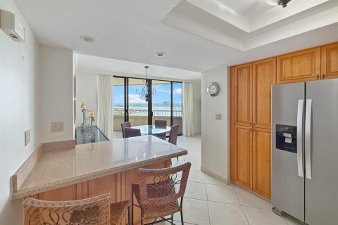 Copropriété à louer à Riviera Beach, Floride: 2 chambres, 167.6 m2 № 2240548 - photo 16