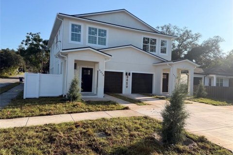 Propiedad comercial en venta en Tampa, Florida, 6 dormitorios, 353.03 m2 № 2222278 - foto 4