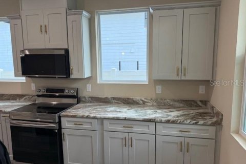 Propiedad comercial en venta en Tampa, Florida, 6 dormitorios, 353.03 m2 № 2222278 - foto 22