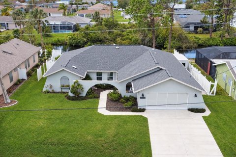 Villa ou maison à Punta Gorda, Floride 3 chambres, 194.17 m2 № 2429658