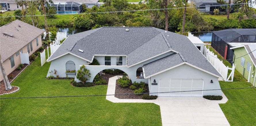 Villa ou maison à Punta Gorda, Floride 3 chambres, 194.17 m2 № 2429658