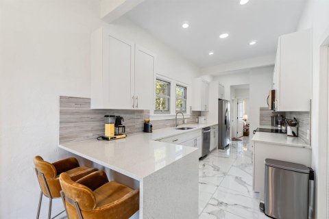 Casa en alquiler en West Palm Beach, Florida, 4 dormitorios, 157.93 m2 № 2087815 - foto 11