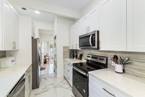 Casa en alquiler en West Palm Beach, Florida, 4 dormitorios, 157.93 m2 № 2087815 - foto 12