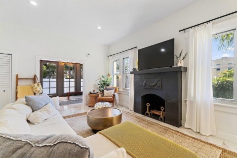 Casa en alquiler en West Palm Beach, Florida, 4 dormitorios, 157.93 m2 № 2087815 - foto 8