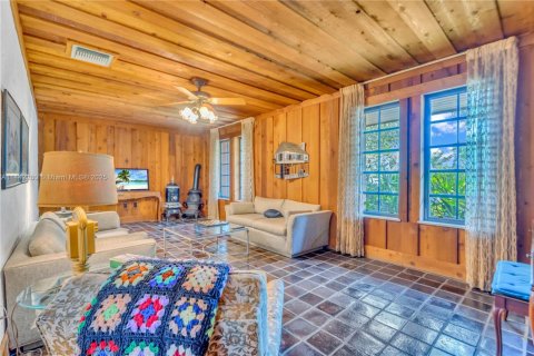 Terreno en venta en Miami, Florida № 1938498 - foto 30