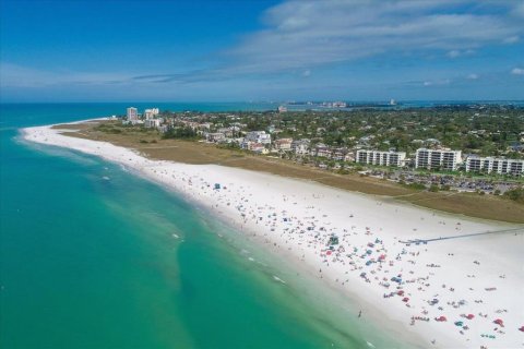 Villa ou maison à Sarasota, Floride 2 chambres, 96.9 m2 № 2125794