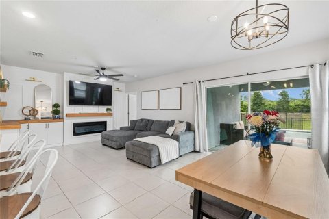 House in Parrish, Florida 4 bedrooms, 146.79 sq.m. № 2196027 - photo 6