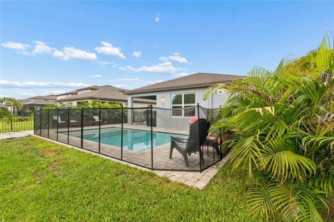 House in Parrish, Florida 4 bedrooms, 146.79 sq.m. № 2196027 - photo 29