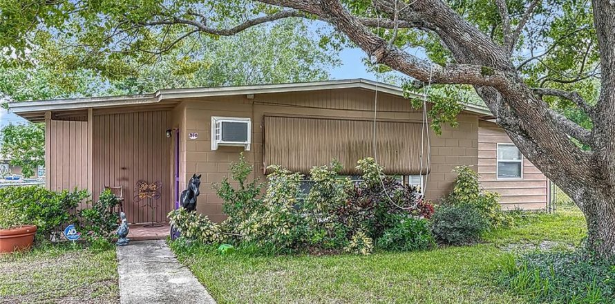 Casa en Deltona, Florida 2 dormitorios, 68.84 m2 № 1843894