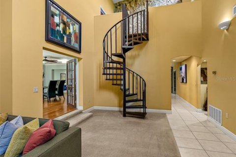 House in Altamonte Springs, Florida 5 bedrooms, 531.68 sq.m. № 1300973 - photo 7