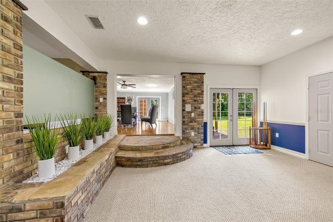House in Altamonte Springs, Florida 5 bedrooms, 531.68 sq.m. № 1300973 - photo 15