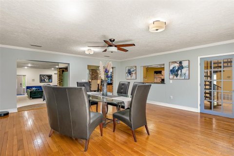 House in Altamonte Springs, Florida 5 bedrooms, 531.68 sq.m. № 1300973 - photo 11