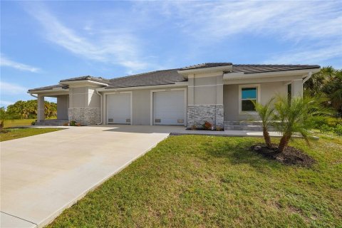 Propiedad comercial en venta en Punta Gorda, Florida, 6 dormitorios, 232.26 m2 № 2118706 - foto 25
