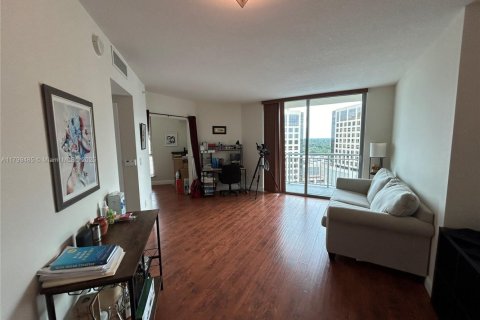 Condominio en venta en Miami, Florida, 1 dormitorio, 61.04 m2 № 1888897 - foto 2