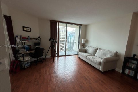 Condominio en venta en Miami, Florida, 1 dormitorio, 61.04 m2 № 1888897 - foto 3
