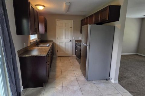 Villa ou maison à louer à Ocala, Floride: 3 chambres, 100.98 m2 № 2431027 - photo 6