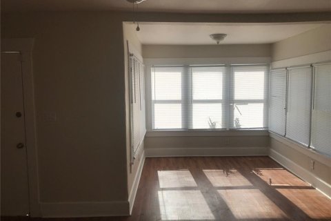Villa ou maison à louer à Saint Petersburg, Floride: 2 chambres, 97.73 m2 № 1823964 - photo 2