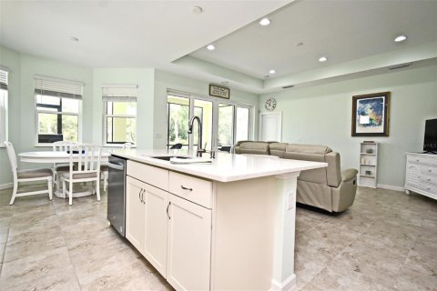 Casa en venta en Daytona Beach, Florida, 2 dormitorios, 156.17 m2 № 1649104 - foto 5