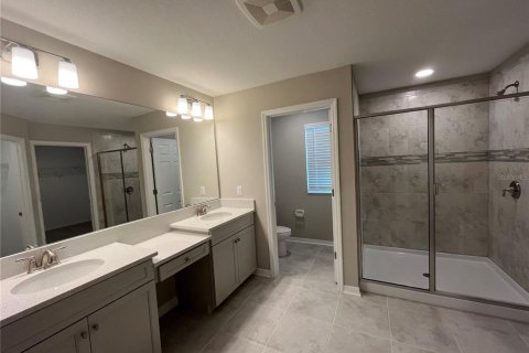 Casa en alquiler en Wesley Chapel, Florida, 5 dormitorios, 305.83 m2 № 1909360 - foto 26