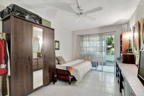 Condo in Deerfield Beach, Florida, 2 bedrooms № 2253867 - photo 14