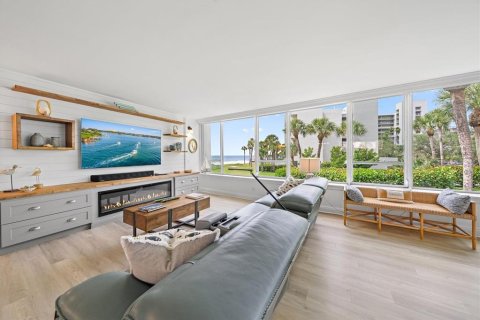Copropriété à vendre à Longboat Key, Floride: 2 chambres, 138.61 m2 № 2406508 - photo 13