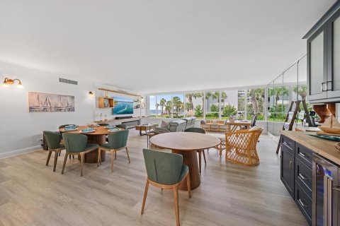 Copropriété à vendre à Longboat Key, Floride: 2 chambres, 138.61 m2 № 2406508 - photo 7