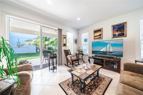 House in Loxahatchee Groves, Florida 3 bedrooms, 160.16 sq.m. № 2012119 - photo 9