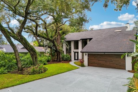 House in Sarasota, Florida 4 bedrooms, 288.37 sq.m. № 1905739 - photo 3
