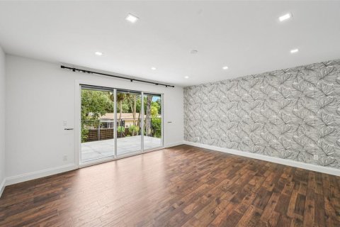 House in Sarasota, Florida 4 bedrooms, 288.37 sq.m. № 1905739 - photo 18