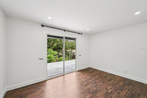 House in Sarasota, Florida 4 bedrooms, 288.37 sq.m. № 1905739 - photo 26