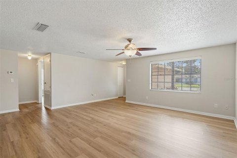 Casa en venta en Lutz, Florida, 3 dormitorios, 120.4 m2 № 2385840 - foto 7