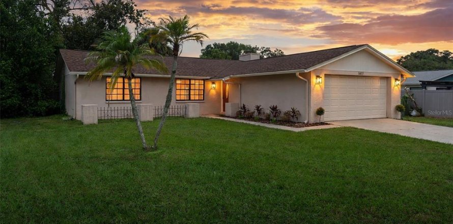Casa en Lutz, Florida 3 dormitorios, 120.4 m2 № 2385840