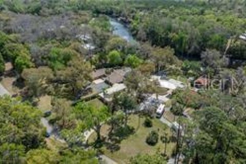 House in Yankeetown, Florida 3 bedrooms, 323.95 sq.m. № 2151341 - photo 23