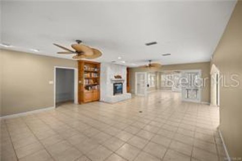 House in Yankeetown, Florida 3 bedrooms, 323.95 sq.m. № 2151341 - photo 25