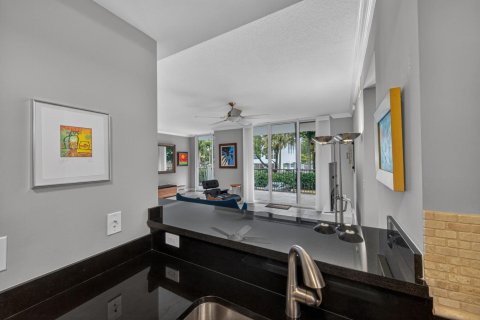 Condominio en venta en Deerfield Beach, Florida, 2 dormitorios, 144.93 m2 № 2147092 - foto 7