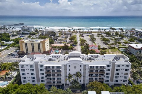 Condominio en Deerfield Beach, Florida, 2 dormitorios  № 2147092
