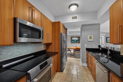 Condominio en venta en Deerfield Beach, Florida, 2 dormitorios, 144.93 m2 № 2147092 - foto 4
