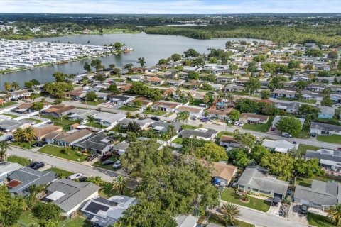 House in Holiday, Florida 4 bedrooms, 113.9 sq.m. № 1844956 - photo 30