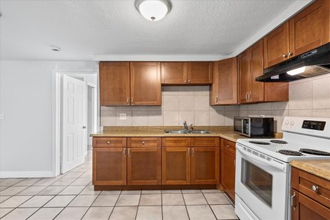 House in Holiday, Florida 4 bedrooms, 113.9 sq.m. № 1844956 - photo 10