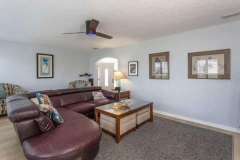 Villa ou maison à vendre à Palm Coast, Floride: 2 chambres, 149.39 m2 № 2147627 - photo 15