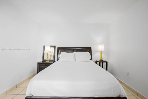 Copropriété à louer à Miami Beach, Floride: 1 chambre, 55.74 m2 № 1980943 - photo 22