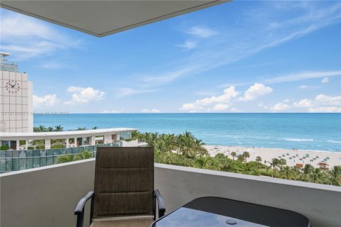 Copropriété à louer à Miami Beach, Floride: 1 chambre, 55.74 m2 № 1980943 - photo 2