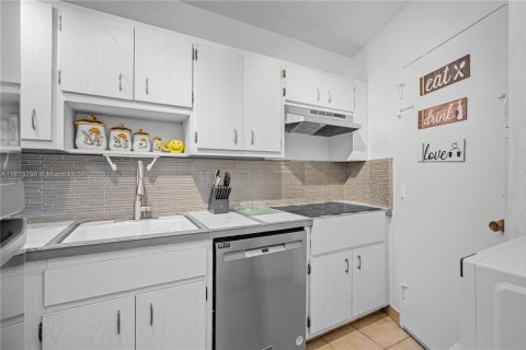 Copropriété à louer à Miami Beach, Floride: 1 chambre, 55.74 m2 № 1980943 - photo 19