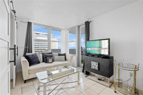 Copropriété à louer à Miami Beach, Floride: 1 chambre, 55.74 m2 № 1980943 - photo 9