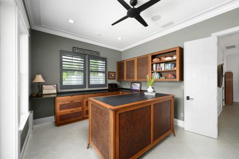 House in Gainesville, Florida 5 bedrooms, 474.36 sq.m. № 1760501 - photo 30