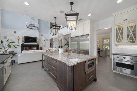 House in Gainesville, Florida 5 bedrooms, 474.36 sq.m. № 1760501 - photo 14
