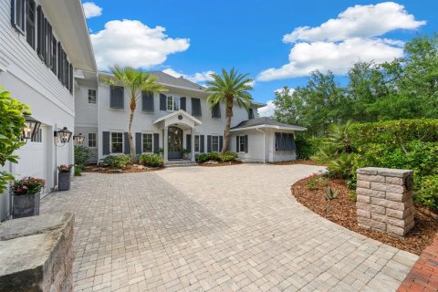 House in Gainesville, Florida 5 bedrooms, 474.36 sq.m. № 1760501 - photo 2