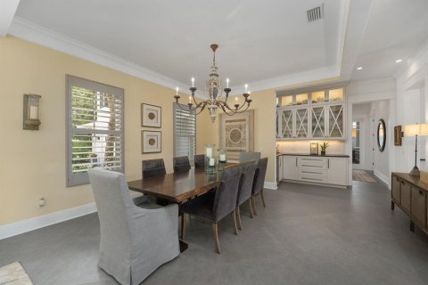 House in Gainesville, Florida 5 bedrooms, 474.36 sq.m. № 1760501 - photo 21