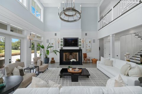 House in Gainesville, Florida 5 bedrooms, 474.36 sq.m. № 1760501 - photo 7